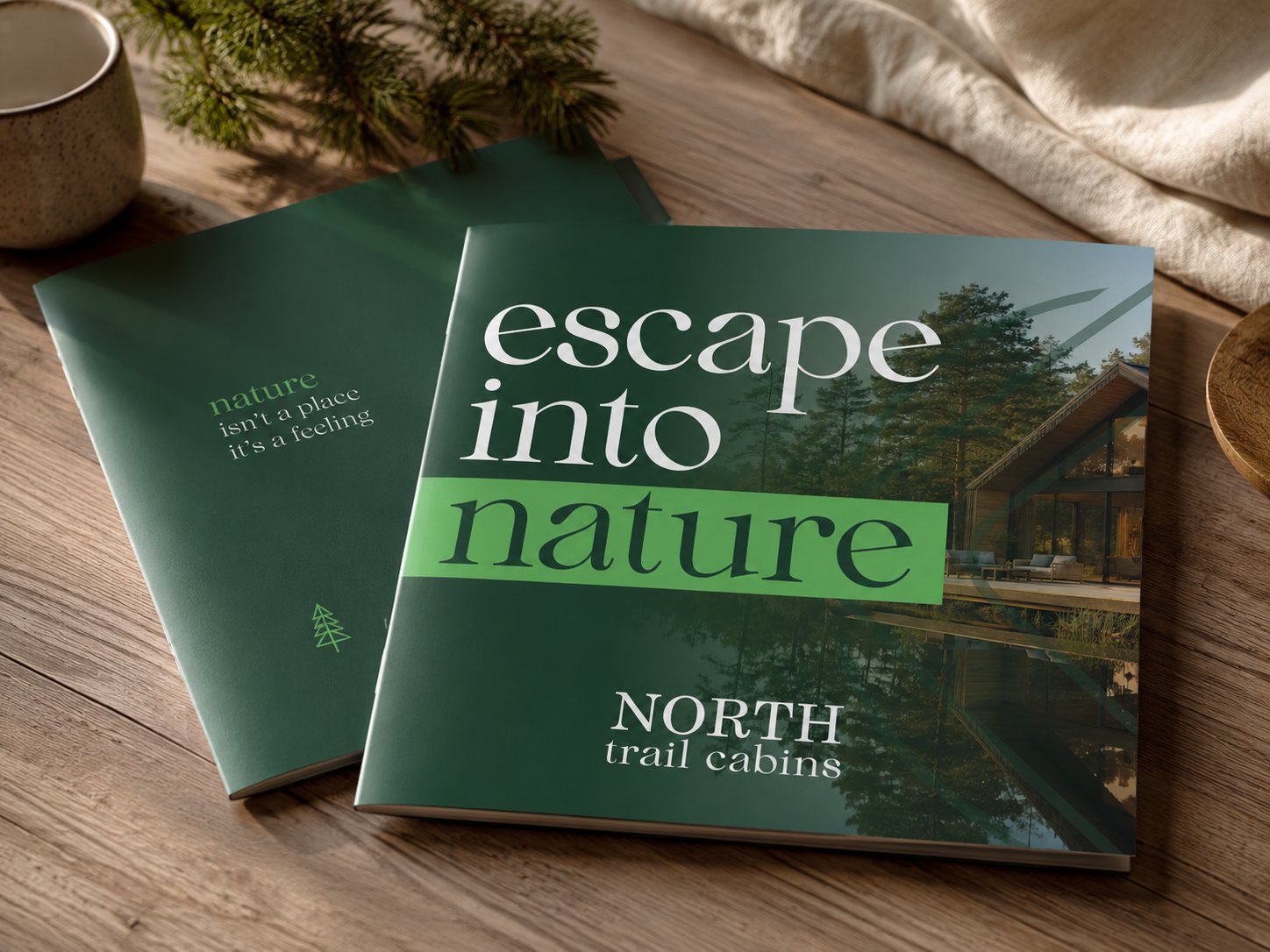 Brochure van North Trail Cabins in de huisstijl van het merk